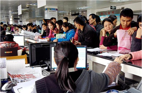 唐山公积金离职封存后还可以提取出来吗？需要收费吗？